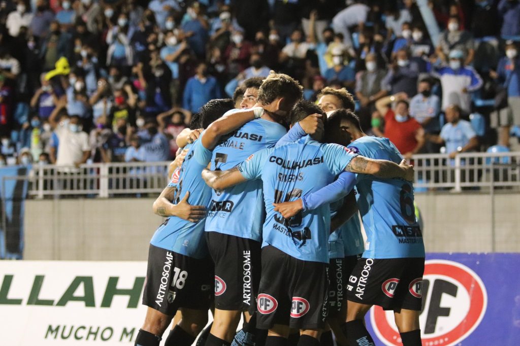 Deportes Iquique debutó de la mejor manera con una victoria ante Temuco