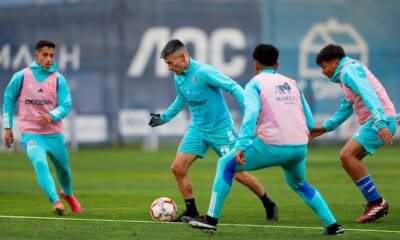 charles aranguiz entrenamiento universidad de chile